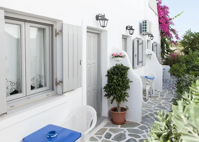 Klery - 3 Naousa (Paros)